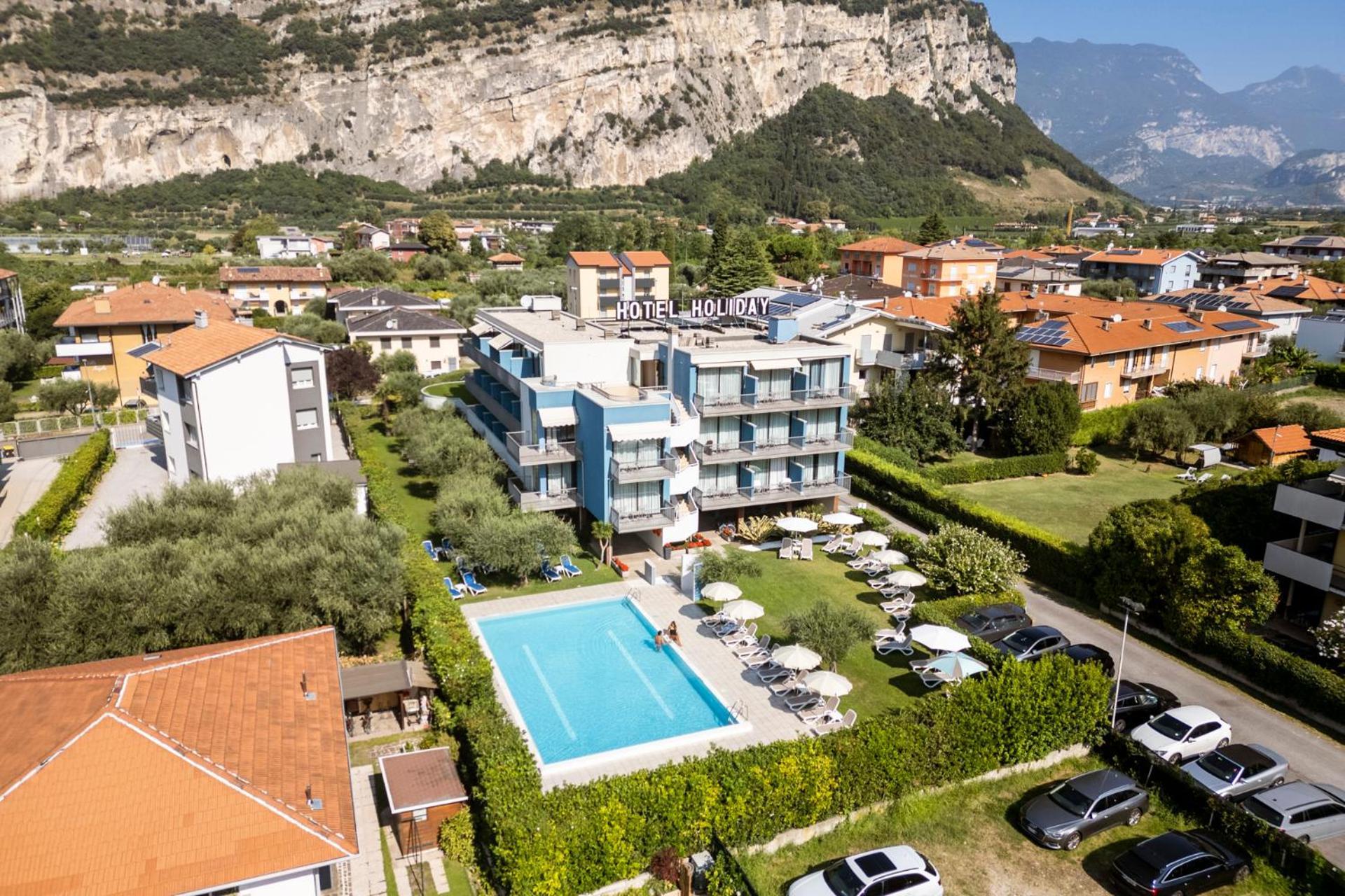 Hotel Holiday Sport & Relax Torbole Sul Garda Buitenkant foto