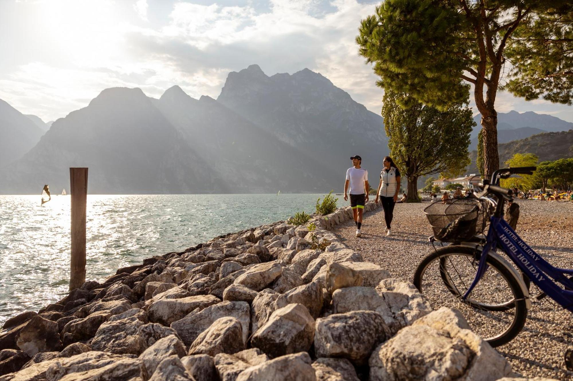 Hotel Holiday Sport & Relax Torbole Sul Garda Buitenkant foto