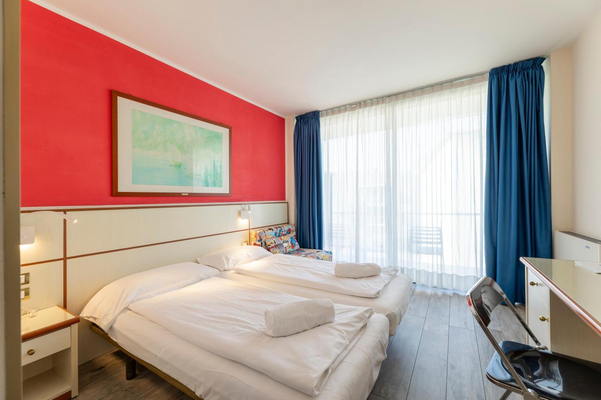 Hotel Holiday Sport & Relax Torbole Sul Garda Buitenkant foto